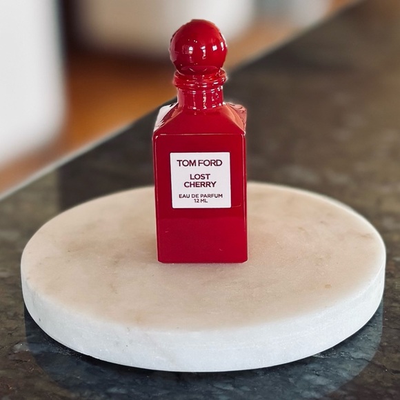 TOM FORD Lost Cherry Eau de Parfum - Red - Picture 2 of 6